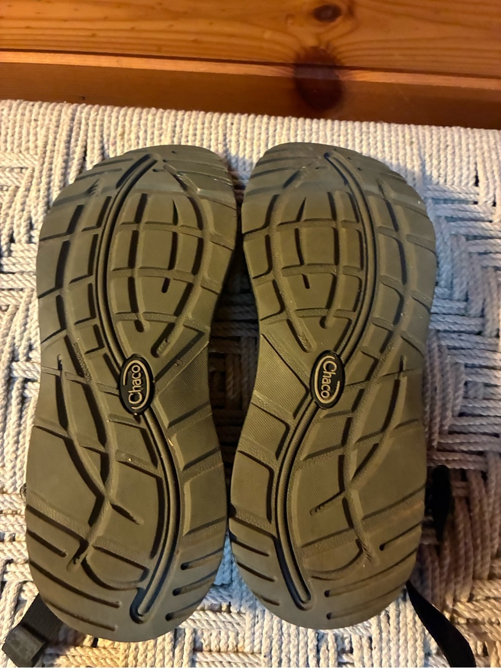 Chaco Women's Black Sandals with Grey Patterned Straps. Size 8 - Picture 6 of 6